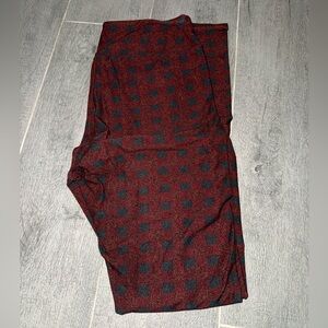 Lularoe Red and Black Checkered OS Leggings | Christmas | Holiday